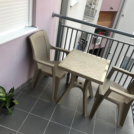 La Apartamento Jagodina Εξωτερικό φωτογραφία