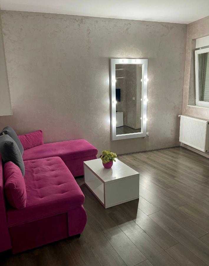La Apartamento Jagodina Εξωτερικό φωτογραφία